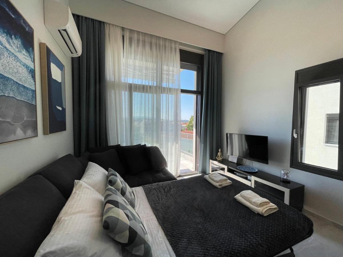 Callisto Luxury Suite نيكيتي المظهر الخارجي الصورة