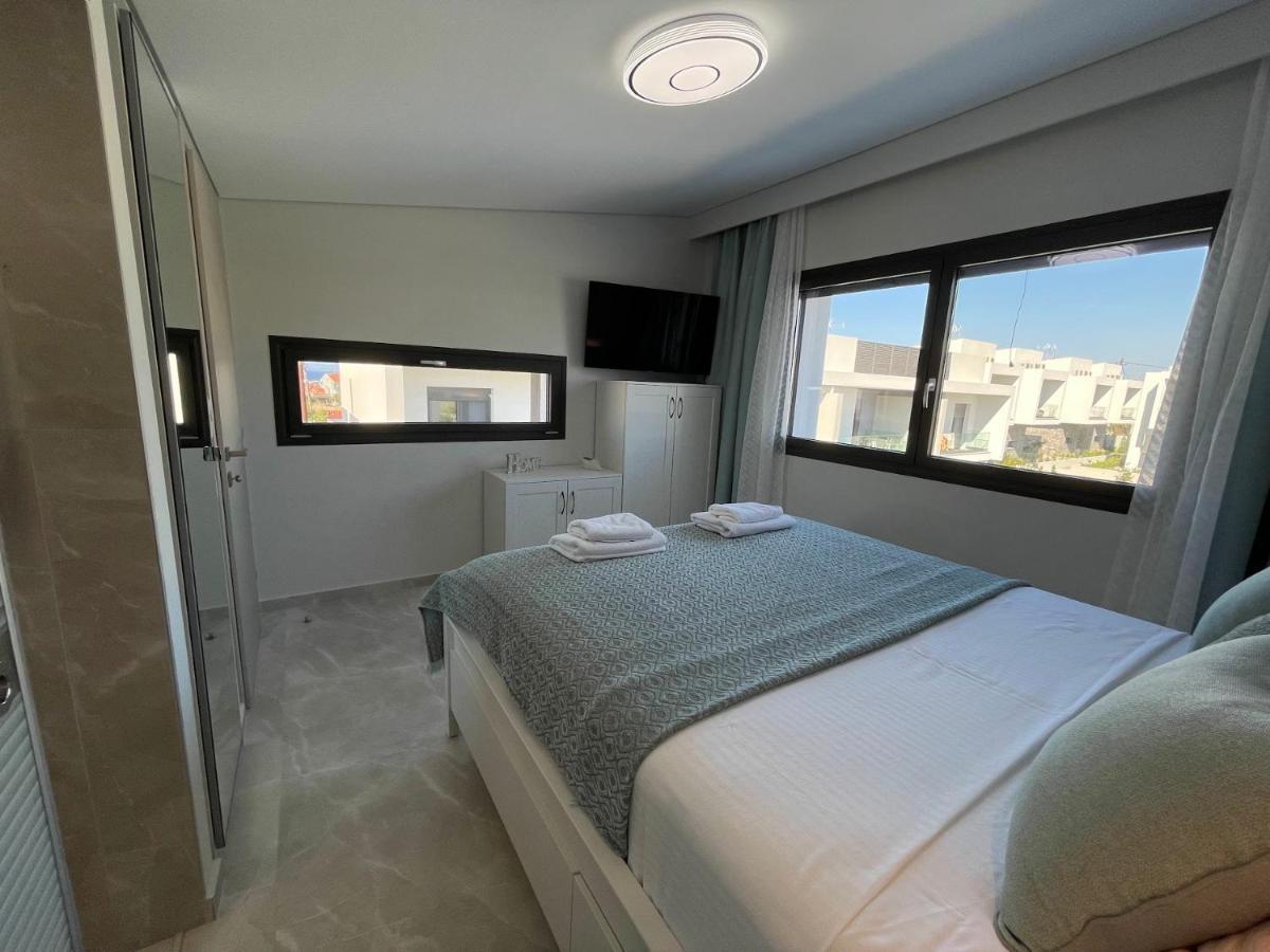 Callisto Luxury Suite نيكيتي المظهر الخارجي الصورة