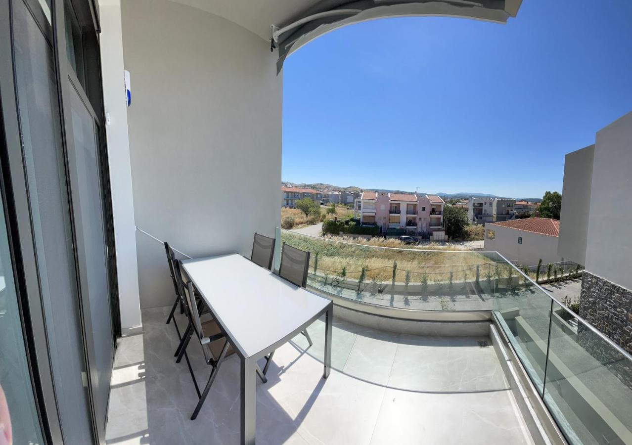 Callisto Luxury Suite نيكيتي المظهر الخارجي الصورة